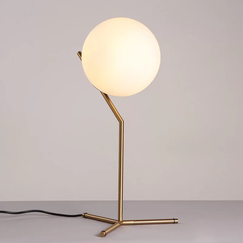 Manufacturer's modern glass table lamp hotel table lamp study table lamp （3030301）