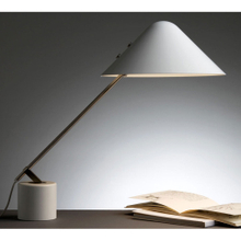 E27 Modern Simple Metal Reading Table Desk Lamp for Indoor Decoration & Hotel Project